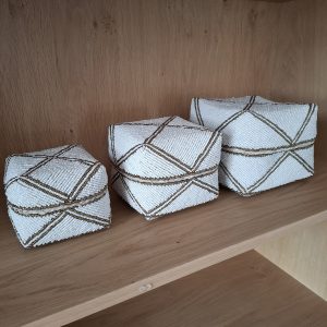 Handgemaakte kralendoos – witgoud