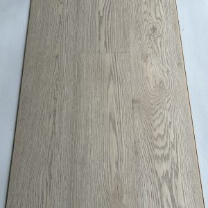 51,07m2 Waterbestendige Laminaat Greige Eik 32pak = €595