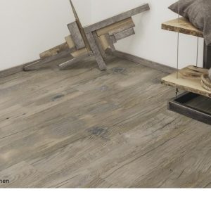 Pvc click Laminaat Grijs Grenen toplaag 0,55 €19,95p/m2