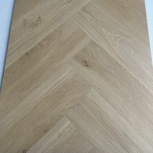 Visgraat Pvc click Natuur Eik 2598L-18 met integreerde ondervloer €23,95m2